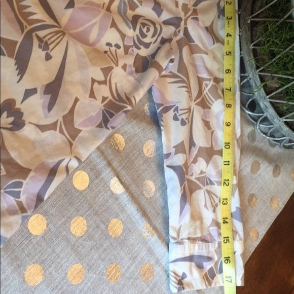 SIGRID OLSEN FLORAL Print Top - Button-Front Small - Picture 6 of 7